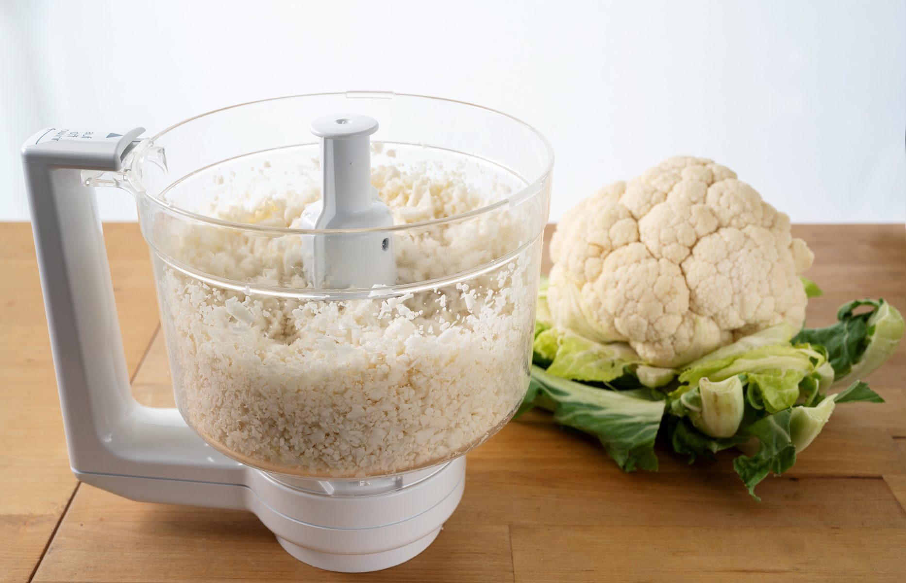 How to Make Cauliflower Rice with a Food Processor for a Healthy Shrimp